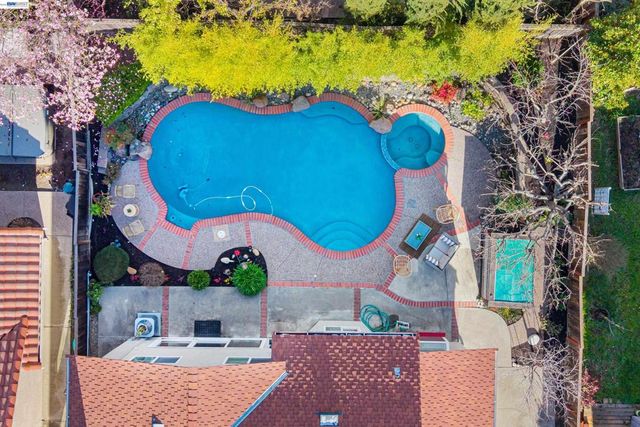 280 Summerford Cir, San Ramon, CA 94583