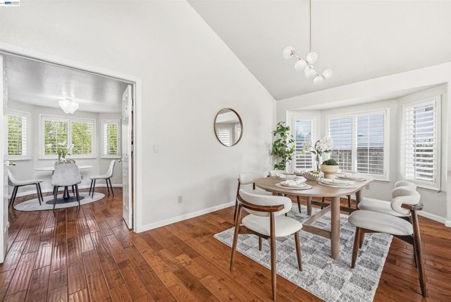 280 Summerford Cir, San Ramon, CA 94583