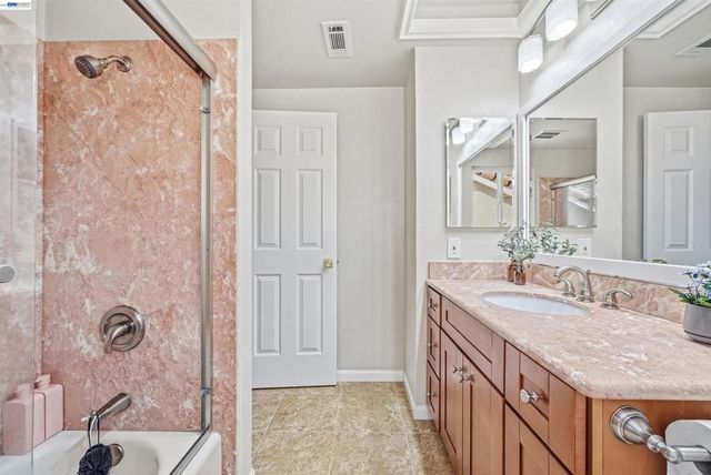 280 Summerford Cir, San Ramon, CA 94583