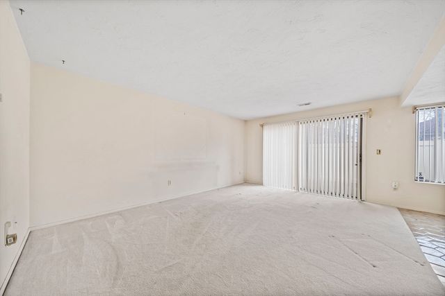 9 Greenbrook Dr 9, Stoughton, MA 02072