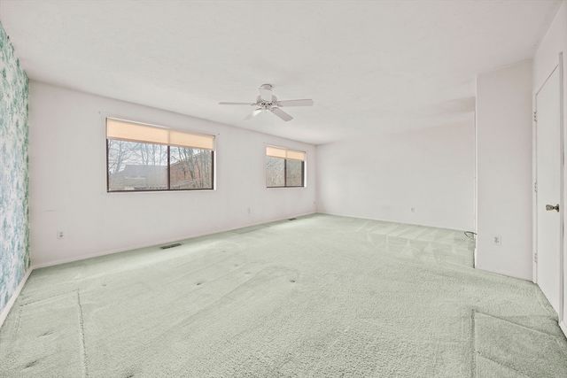 9 Greenbrook Dr 9, Stoughton, MA 02072