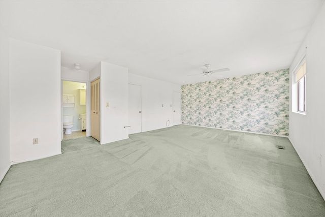 9 Greenbrook Dr 9, Stoughton, MA 02072