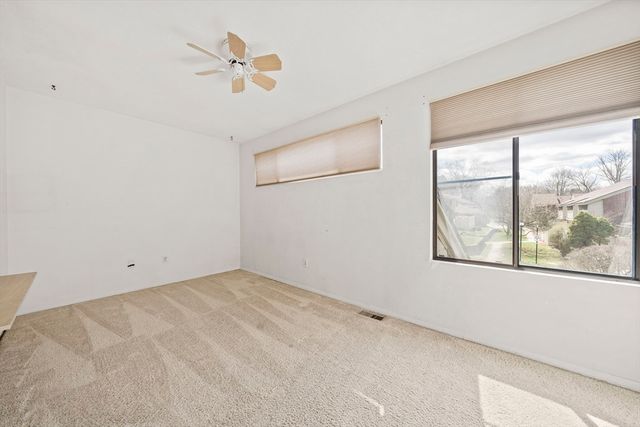 9 Greenbrook Dr 9, Stoughton, MA 02072