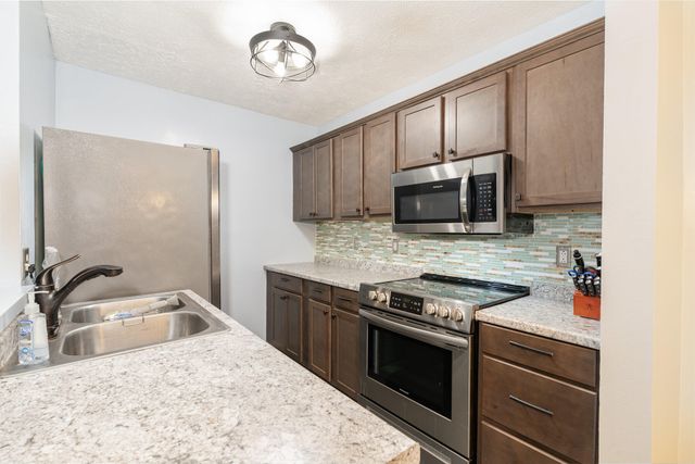 64 View Terrace Drive, 1, Southgate, KY 41071