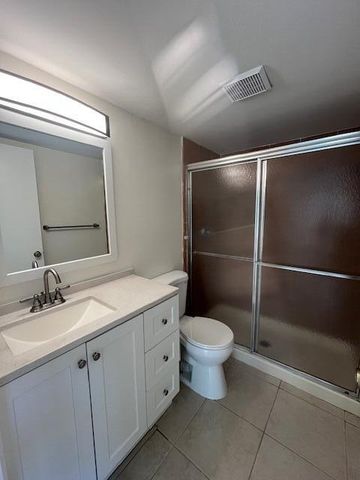 202 Foxtail Drive B2, Greenacres, FL 33415