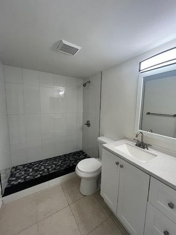 202 Foxtail Drive B2, Greenacres, FL 33415