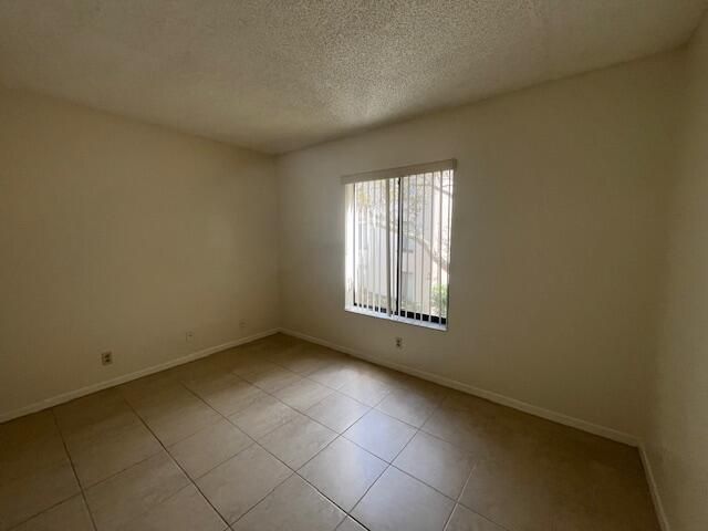 202 Foxtail Drive B2, Greenacres, FL 33415