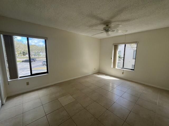 202 Foxtail Drive B2, Greenacres, FL 33415