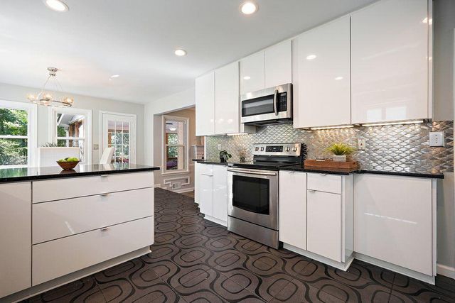 5819 Fairwood Walk, Acworth, GA 30101