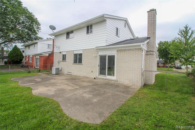 20350 Alderton Street, Detroit, MI 48219