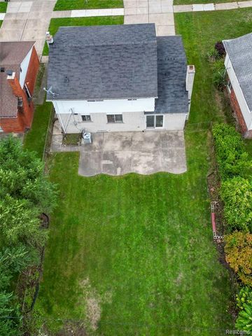 20350 Alderton Street, Detroit, MI 48219