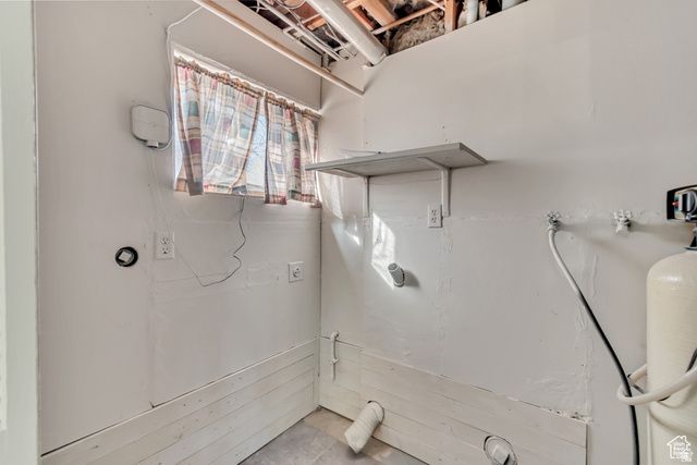 909 W 1800 S, Woods Cross, UT 84087