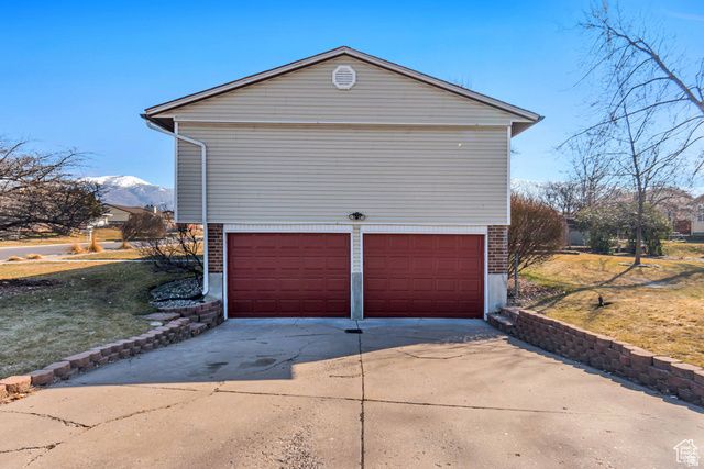 909 W 1800 S, Woods Cross, UT 84087