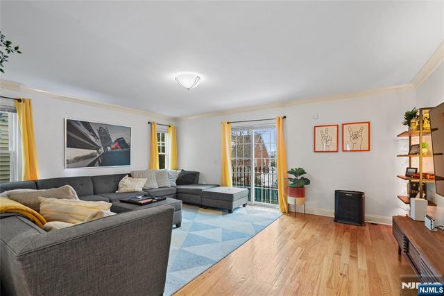 817 7th Street A, Secaucus, NJ 07094