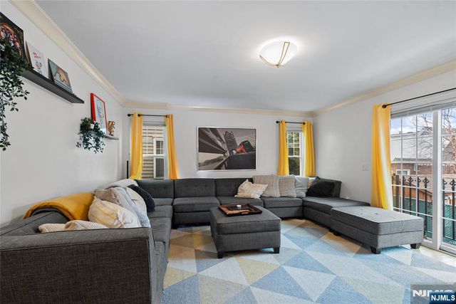 817 7th Street A, Secaucus, NJ 07094