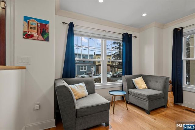 817 7th Street A, Secaucus, NJ 07094