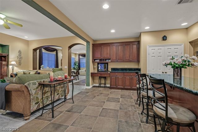7630 Port Orchard Avenue, Las Vegas, NV 89113