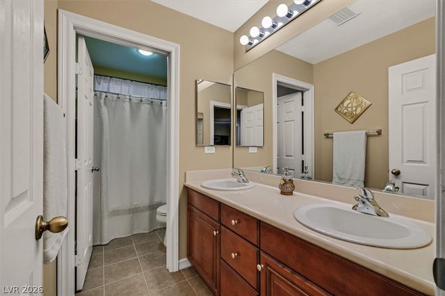 7630 Port Orchard Avenue, Las Vegas, NV 89113