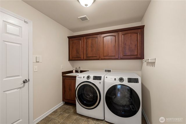 25231 133rd Place SE, Kent, WA 98042