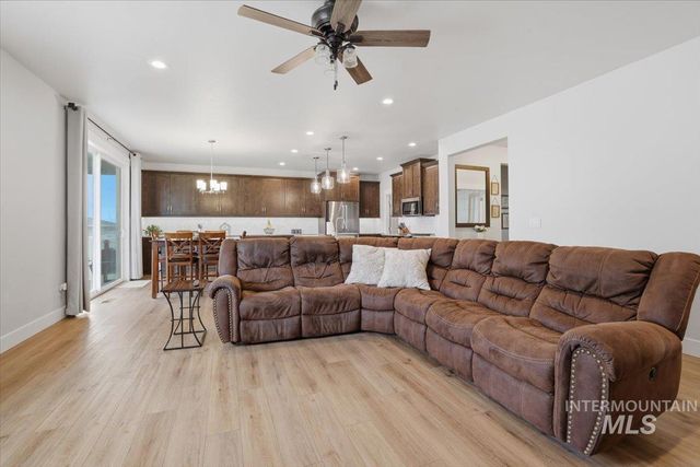 11700 W San Remo Dr., Nampa, ID 83686