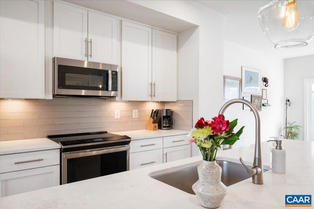 5963 MCCOMB ST, Crozet, VA 22932