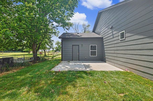 116 S Byron, Wichita, KS 67209