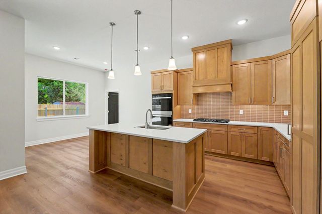 116 S Byron, Wichita, KS 67209