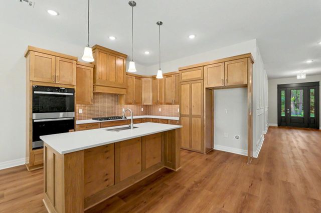 116 S Byron, Wichita, KS 67209