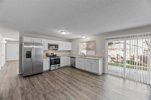 2011 Lavon Creek Lane, Arlington, TX 76006