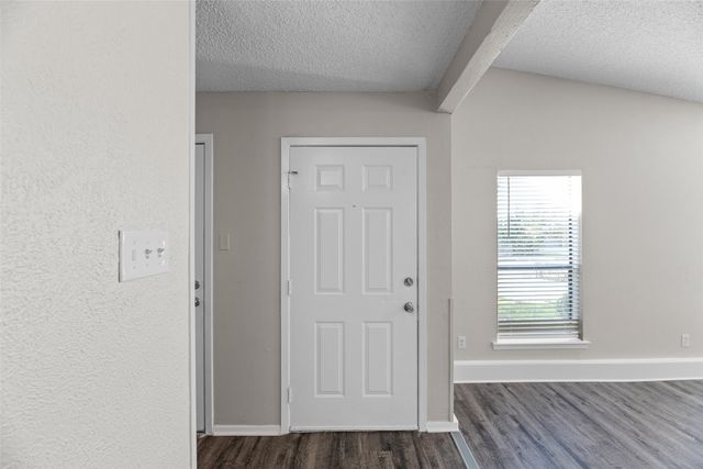 2011 Lavon Creek Lane, Arlington, TX 76006