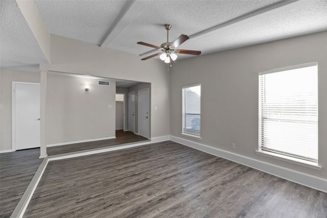 2011 Lavon Creek Lane, Arlington, TX 76006