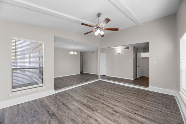 2011 Lavon Creek Lane, Arlington, TX 76006