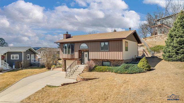 2523 TOMAHAWK DR, Rapid City, SD 57702