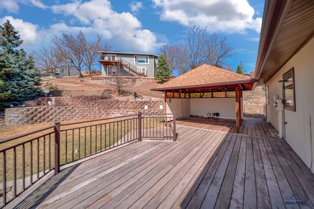 2523 TOMAHAWK DR, Rapid City, SD 57702