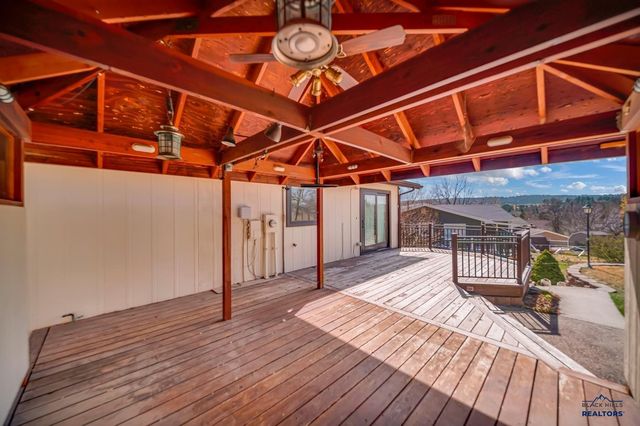 2523 TOMAHAWK DR, Rapid City, SD 57702