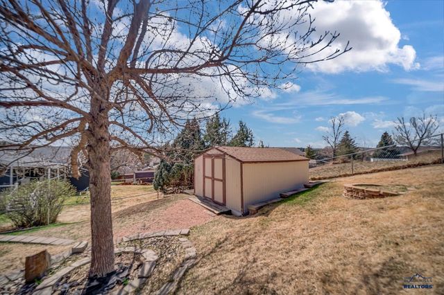 2523 TOMAHAWK DR, Rapid City, SD 57702