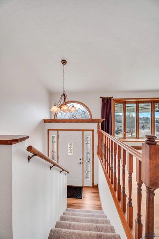 2523 TOMAHAWK DR, Rapid City, SD 57702