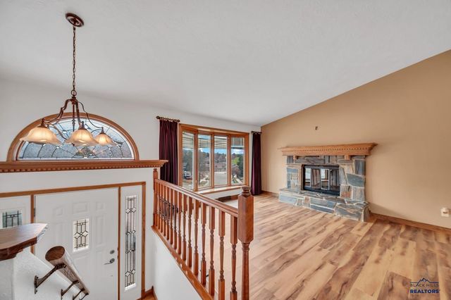 2523 TOMAHAWK DR, Rapid City, SD 57702