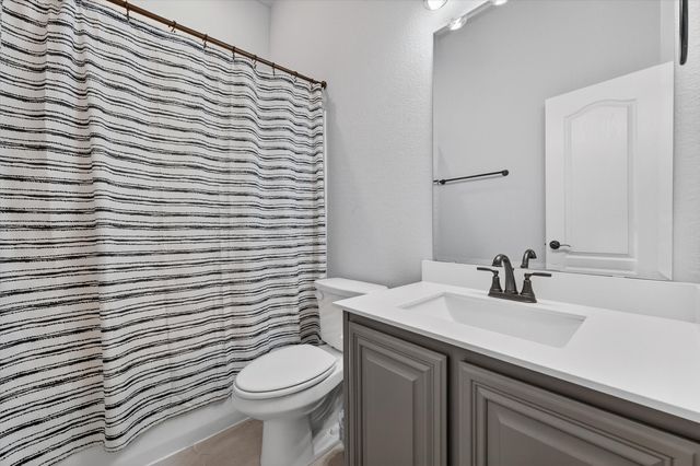 644 Winters Drive, Waxahachie, TX 75165