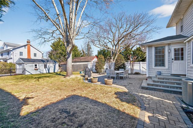 252 Morris Avenue, Rockville Centre, NY 11570