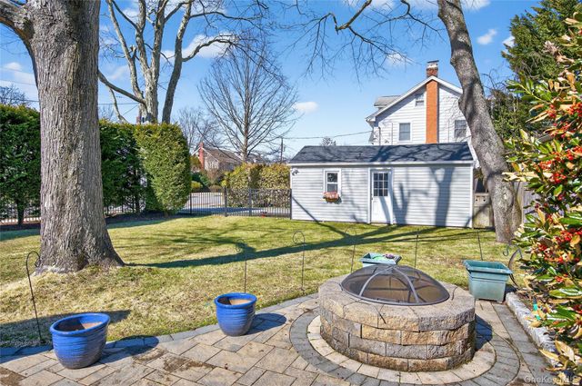 252 Morris Avenue, Rockville Centre, NY 11570