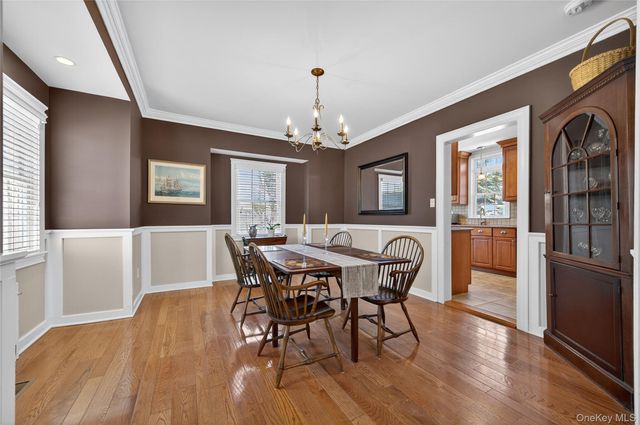 252 Morris Avenue, Rockville Centre, NY 11570