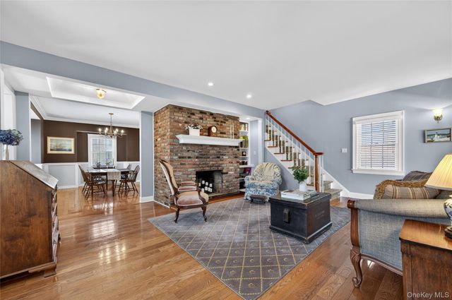 252 Morris Avenue, Rockville Centre, NY 11570