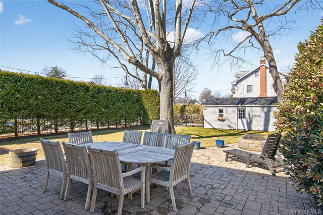 252 Morris Avenue, Rockville Centre, NY 11570