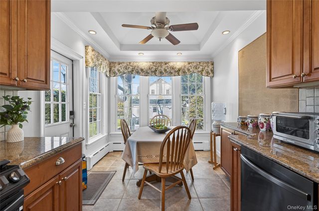 252 Morris Avenue, Rockville Centre, NY 11570