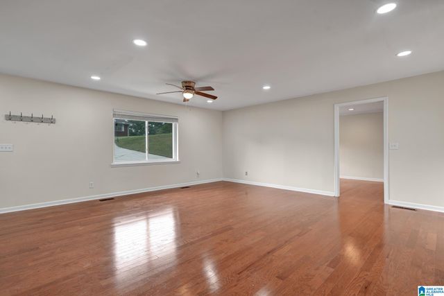 1011 KEITH DRIVE, Weaver, AL 36277