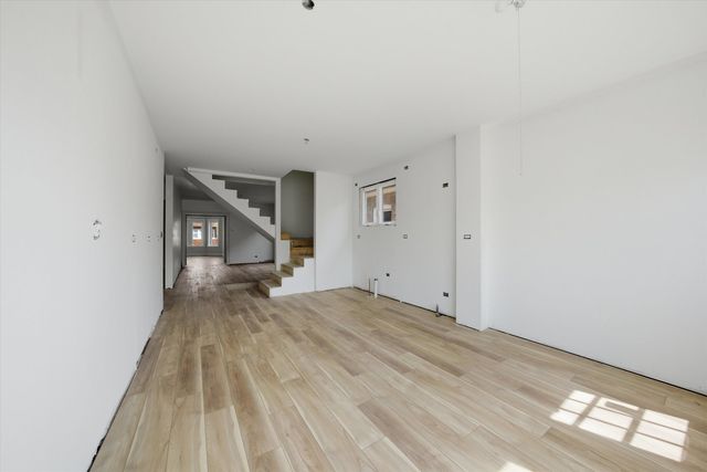 8016 S Perry Avenue, Chicago, IL 60620