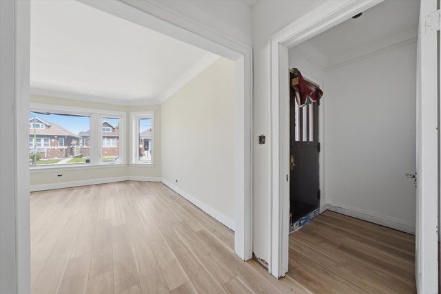 8016 S Perry Avenue, Chicago, IL 60620