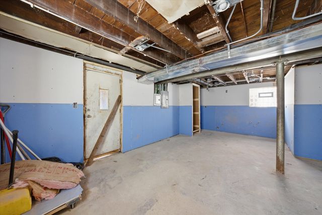 8016 S Perry Avenue, Chicago, IL 60620