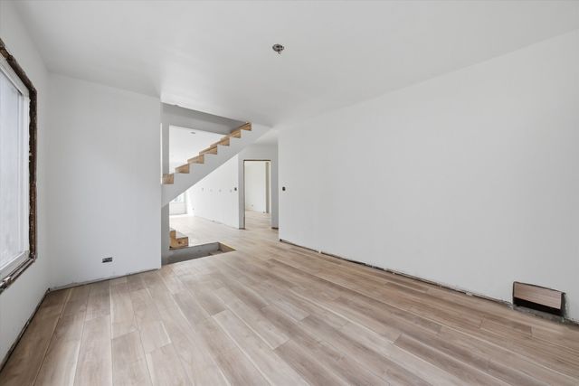 8016 S Perry Avenue, Chicago, IL 60620